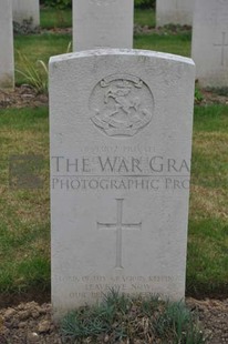 LE GRAND HASARD MILITARY CEMETERY, MORBECQUE - FUNNELL, FREDERICK GEORGE