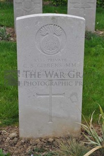 LE GRAND HASARD MILITARY CEMETERY, MORBECQUE - GIBBENS, CHARLES SAMUEL