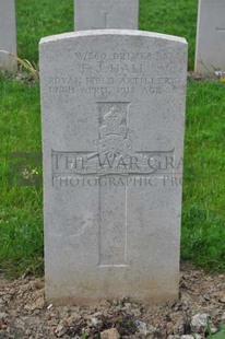 LE GRAND HASARD MILITARY CEMETERY, MORBECQUE - HALL, F J
