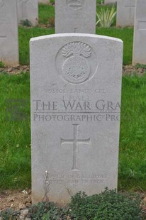 LE GRAND HASARD MILITARY CEMETERY, MORBECQUE - HALL, J