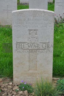LE GRAND HASARD MILITARY CEMETERY, MORBECQUE - HAMMOND, HERBERT RALPH