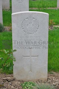 LE GRAND HASARD MILITARY CEMETERY, MORBECQUE - HAMMOND, W