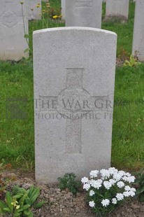 LE GRAND HASARD MILITARY CEMETERY, MORBECQUE - HILL, HENRY