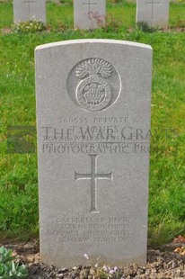 LE GRAND HASARD MILITARY CEMETERY, MORBECQUE - JONES, T