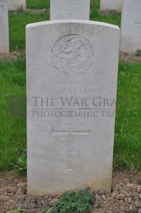 LE GRAND HASARD MILITARY CEMETERY, MORBECQUE - MALLYON, SIDNEY JAMES