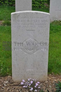 LE GRAND HASARD MILITARY CEMETERY, MORBECQUE - McINTYRE, ROBERT WILLIAM