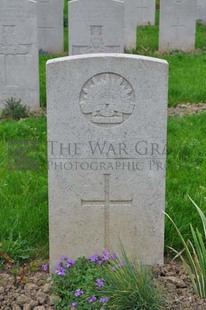 LE GRAND HASARD MILITARY CEMETERY, MORBECQUE - MILLER, WILLIAM