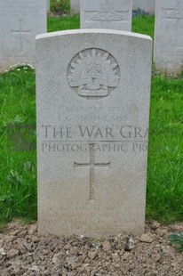 LE GRAND HASARD MILITARY CEMETERY, MORBECQUE - NICHOLSON, THOMAS GEORGE