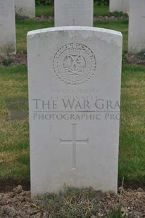 LE GRAND HASARD MILITARY CEMETERY, MORBECQUE - O'DONNELL, JAMES