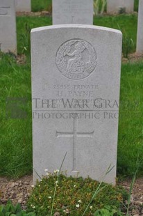 LE GRAND HASARD MILITARY CEMETERY, MORBECQUE - PAYNE, H