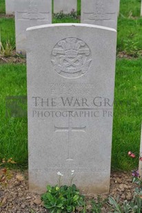 LE GRAND HASARD MILITARY CEMETERY, MORBECQUE - PRIOR, FREDERICK JAMES