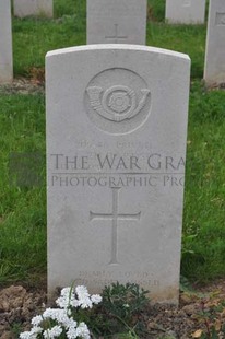 LE GRAND HASARD MILITARY CEMETERY, MORBECQUE - RICHARDSON, JAMES