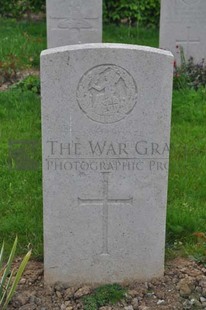 LE GRAND HASARD MILITARY CEMETERY, MORBECQUE - SAYER, H J