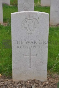 LE GRAND HASARD MILITARY CEMETERY, MORBECQUE - SWANN, RONALD RICHARD