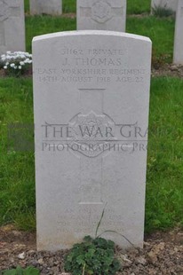 LE GRAND HASARD MILITARY CEMETERY, MORBECQUE - THOMAS, JOHN