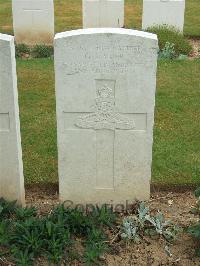 Couin New British Cemetery - Baker, G