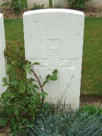 Couin New British Cemetery - Balfour, R
