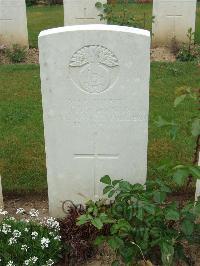 Couin New British Cemetery - Fitzgerald, J