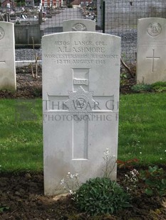 GLAGEON COMMUNAL CEMETERY - ASHMORE, A L