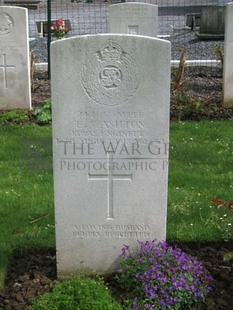 GLAGEON COMMUNAL CEMETERY - ASHTON, ETHELBERT SUMNER