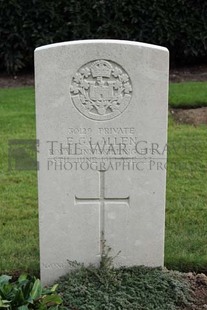 LA LAITERIE MILITARY CEMETERY - ALLEN, ESMOND GEORGE LEONARD