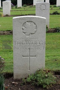 LA LAITERIE MILITARY CEMETERY - BARTLETT, C C