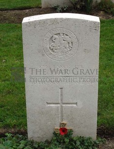 LA LAITERIE MILITARY CEMETERY - BELL, JOSEPH