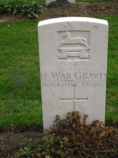LA LAITERIE MILITARY CEMETERY - BOND, G