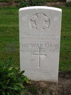 LA LAITERIE MILITARY CEMETERY - BOOKER, HERBERT JAMES