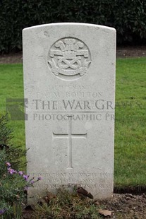 LA LAITERIE MILITARY CEMETERY - BOULTON, FREDERICK CHARLES WILLIAM