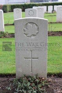 LA LAITERIE MILITARY CEMETERY - BUCHANAN, REGINALD HEBER BANCROFT