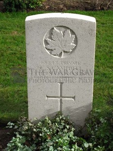 LA LAITERIE MILITARY CEMETERY - CAMPBELL, CHARLES SMITH
