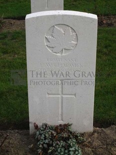 LA LAITERIE MILITARY CEMETERY - CHADWICK, FREDERICK WILLIAM