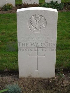 LA LAITERIE MILITARY CEMETERY - CHALKLEY, W