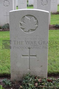 LA LAITERIE MILITARY CEMETERY - COULTHARD, LEWIS WILLIAM