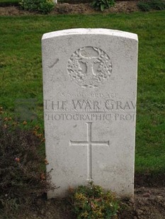 LA LAITERIE MILITARY CEMETERY - CRAWFORD, J
