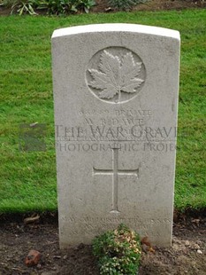 LA LAITERIE MILITARY CEMETERY - DAWE, WILLIAM B.