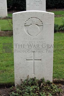 LA LAITERIE MILITARY CEMETERY - DELANEY, THOMAS F.