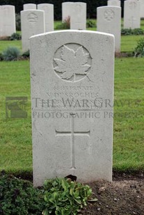 LA LAITERIE MILITARY CEMETERY - DESROCHES, V