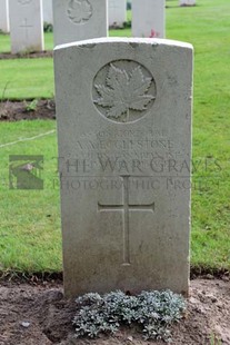 LA LAITERIE MILITARY CEMETERY - ECCLESTONE, ARTHUR ASHTON