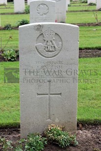LA LAITERIE MILITARY CEMETERY - ENGLISH, J