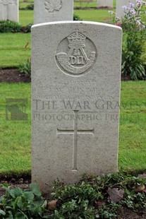 LA LAITERIE MILITARY CEMETERY - FLINTOFT, JOHN WILLIAM