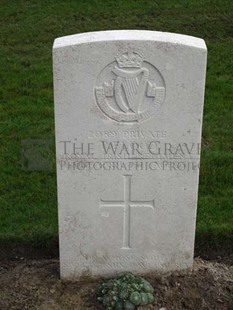 LA LAITERIE MILITARY CEMETERY - FLOOD, THOMAS