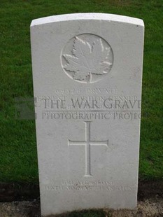 LA LAITERIE MILITARY CEMETERY - GESNER, ERNEST GORDON