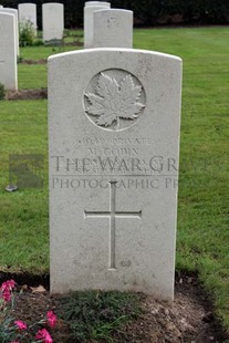 LA LAITERIE MILITARY CEMETERY - GODIN, M