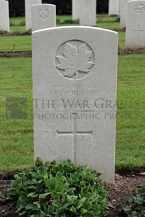 LA LAITERIE MILITARY CEMETERY - GUAY, ARTHUR
