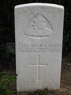 LA LAITERIE MILITARY CEMETERY - HALL, J