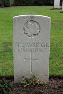 LA LAITERIE MILITARY CEMETERY - HENDERSON, THOMAS