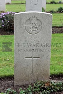 LA LAITERIE MILITARY CEMETERY - JONES, F