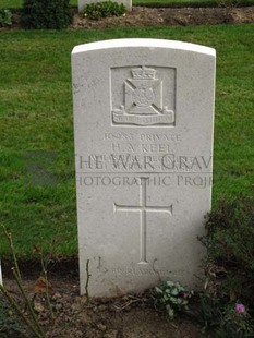 LA LAITERIE MILITARY CEMETERY - KEEL, H A
